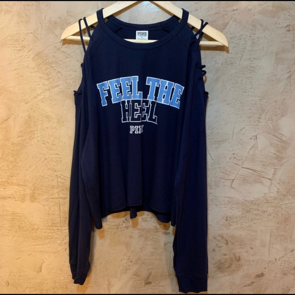 VS PINK COLLEGIATE North Carolina Long Sleeve